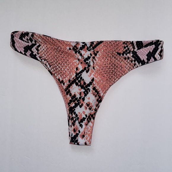 Bikini Bottom Set of 6x Red Green Blue Orange White Yellow Medium - Picture 7 of 7